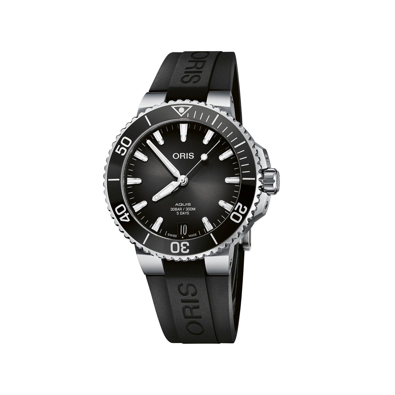 Oris Aquis Caliber 400 Automatic 41.5 mm Stainless Steel Watch  Black Dial   Rubber Strap
