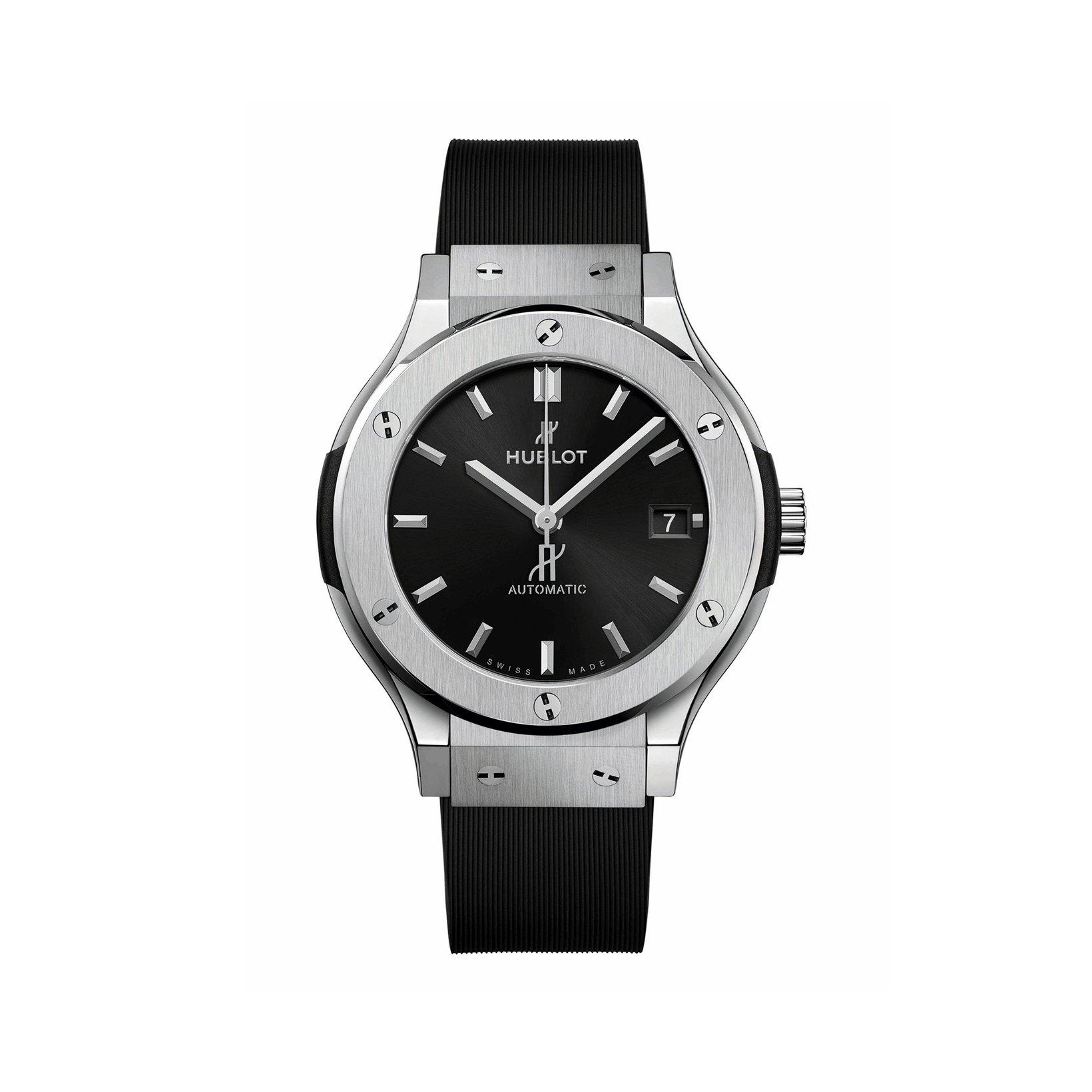 Hublot Classic Fusion Titanium Automatic 38 mm Titanium Watch  Black Dial   Rubber Strap