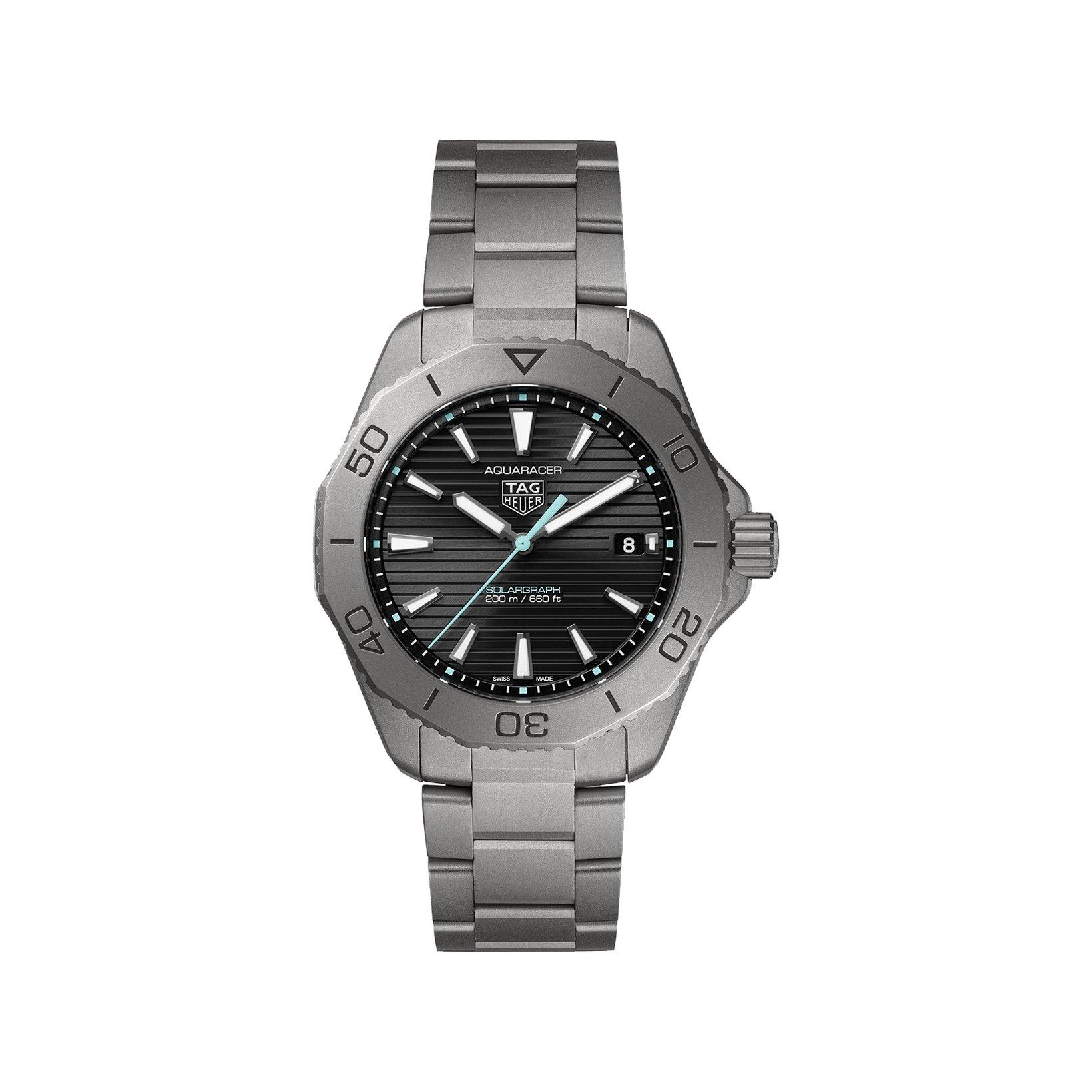 Tag-Heuer Aquaracer Professional 200 Solargraph Solar Quartz 40 mm Titanium Watch  Black Dial  Titanium Bracelet